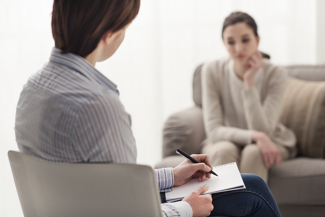 W jakich sytuacjach warto skorzystać z pomocy psychoterapeuty?