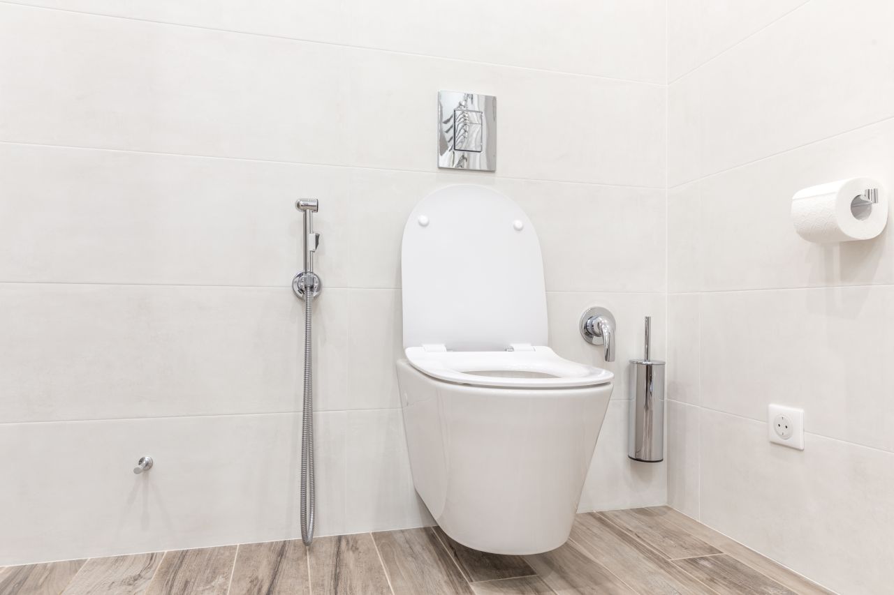 Jak zapewnić sobie najwyższy komfort podczas korzystania z łazienki?